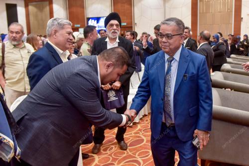DATUK AARON AGO DAGANG