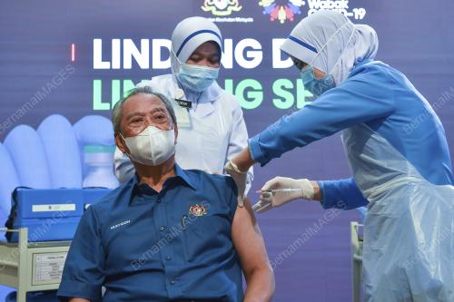 TAN SRI MUHYIDDIN YASSIN
