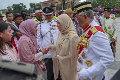 AL-SULTAN ABDULLAH RI'AYATUDDIN AL-MUSTAFA BILLAH SHAH