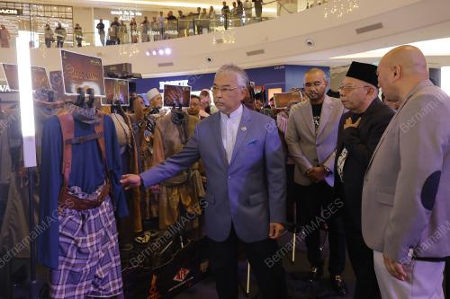AL-SULTAN ABDULLAH RI'AYATUDDIN AL-MUSTAFA BILLAH SHAH