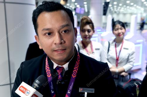 AUTOGATE SISTEM KOD RESPON PANTAS (QR)