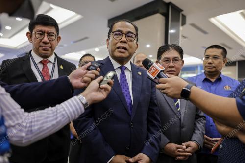 DATUK SERI MOHAMED KHALED NORDIN
