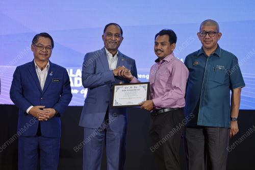 DATUK SERI DR ZAMBRY ABDUL KADIR