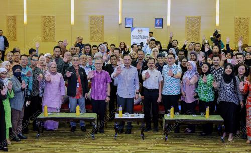 DATUK SERI ANWAR IBRAHIM