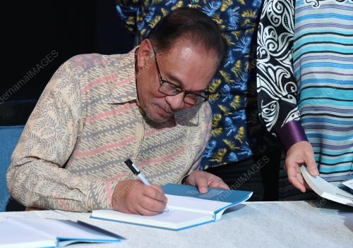 DATUK SERI ANWAR IBRAHIM