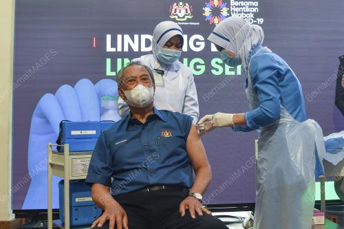 TAN SRI MUHYIDDIN YASSIN