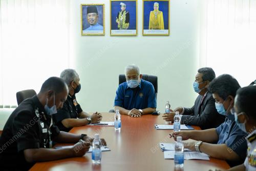 DATUK SERI HAMZAH ZAINUDIN