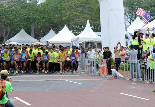 PTJ42_04092014_LARIAN