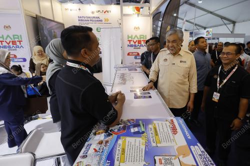 DATUK SERI DR AHMAD ZAHID HAMIDI