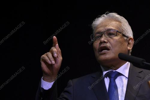 DATUK SERI HAMZAH ZAINUDIN