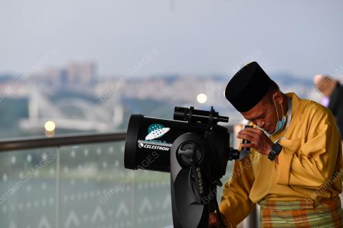 CERAPAN ANAK BULAN