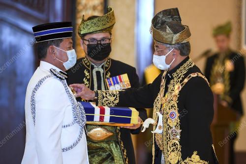 AL-SULTAN ABDULLAH RI'AYATUDDIN AL-MUSTAFA BILLAH SHAH 