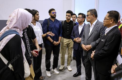 DATUK SERI SAIFUDDIN NASUTION ISMAIL