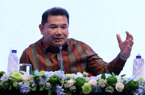 RAFIZI RAMLI