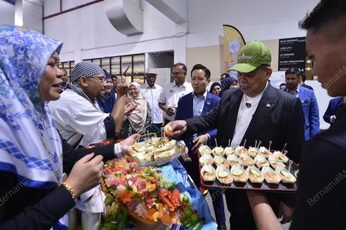 DATUK SERI MOHAMAD SABU