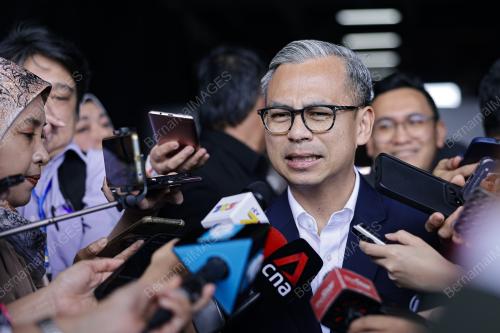FAHMI FADZIL