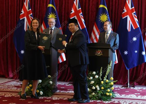 DATUK SERI ANWAR IBRAHIM