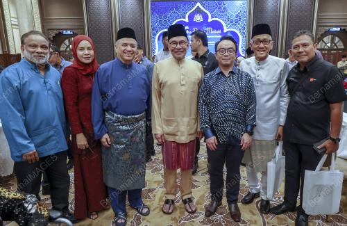 DATUK SERI ANWAR IBRAHIM