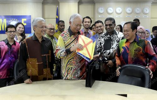 PTJ45_04102013_PM_BAJET