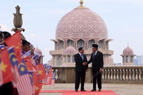 DATUK SERI ANWAR IBRAHIM