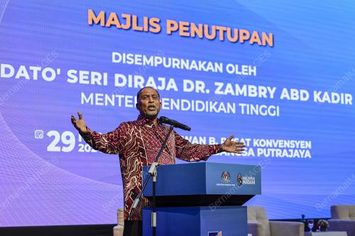 DATUK SERI DR ZAMBRY ABD KADIR