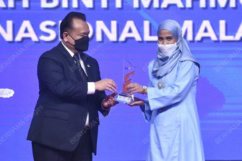 DATUK SERI ALEXANDER NANTA LINGGI