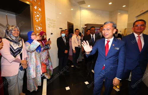 AHMAD FAHMI MOHAMED FADZIL