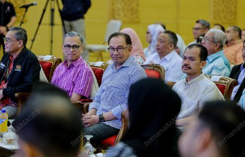 DATUK SERI ANWAR IBRAHIM