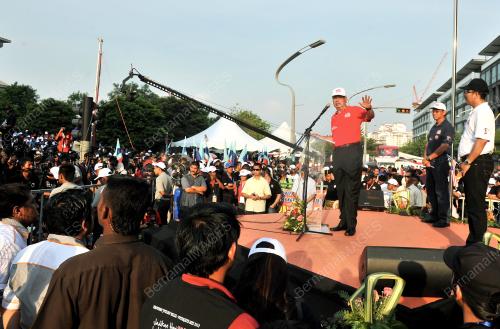 PTJ46_26052012_PM_BELIA