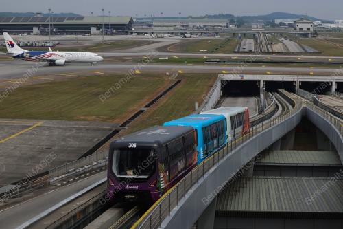 HARI PERTAMA AEROTRAIN KLIA BEROPERASI