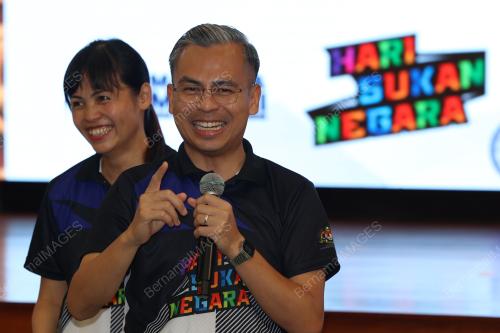FAHMI FADZIL