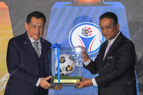 DATUK SERI REEZAL MERICAN NAINA MERICAN 