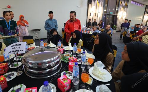 TAN SRI MOHD ZUKI ALI