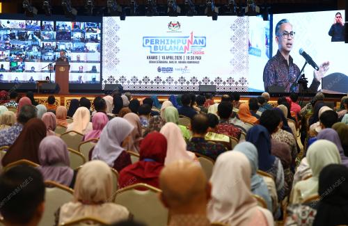 DATUK FAHMI FADZIL