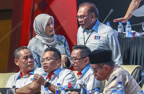 DATUK SERI ANWAR IBRAHIM