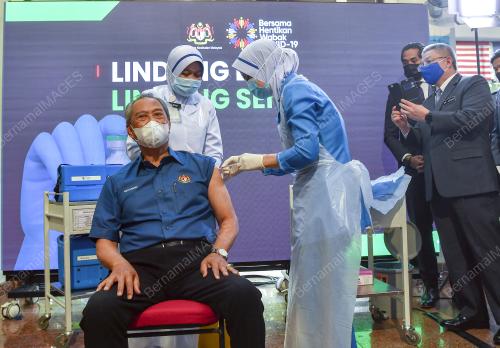 TAN SRI MUHYIDDIN YASSIN