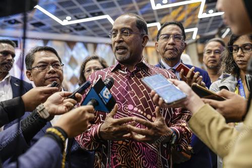 DATUK SERI DR ZAMBRY ABD KADIR