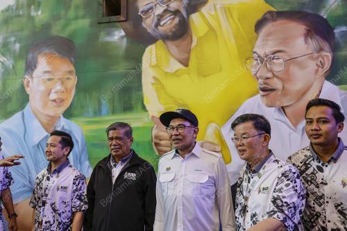 DATUK SERI ANWAR IBRAHIM