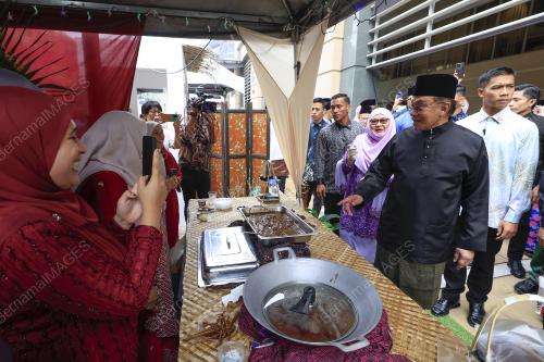 DATUK SERI ANWAR IBRAHIM