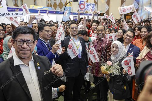 DATUK SERI DR ZAMBRY ABD KADIR