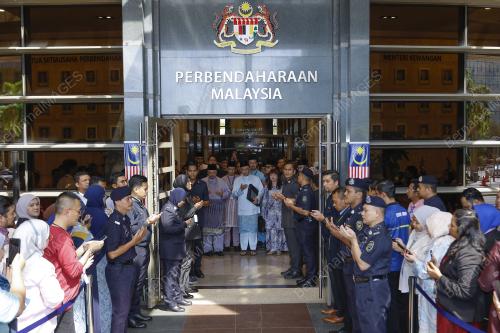 DATUK SERI ANWAR IBRAHIM