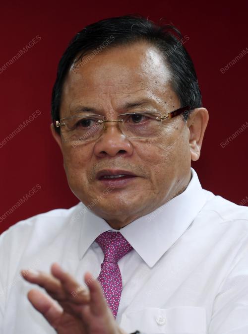 DATUK SERI AHMAD HAMZAH
