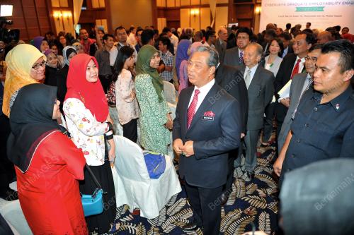 PTJ54_02092014_GRADUAN