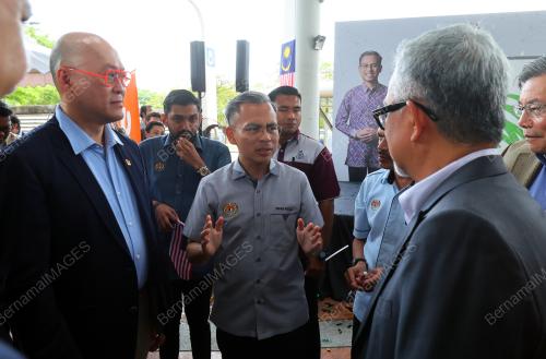 FAHMI FADZIL