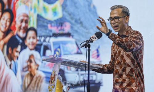 FAHMI FADZIL