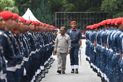 DATUK SERI DR ISMAIL ABD MUTTALIB