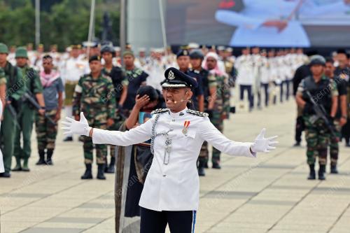 ISTIADAT PERBARISAN SAMBUTAN HARI PAHLAWAN