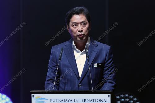 TAN SRI AZAM BAKI