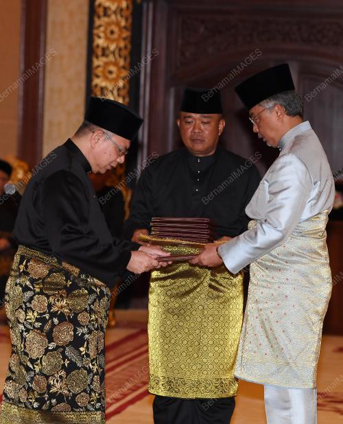AL-SULTAN ABDULLAH RI'AYATUDDIN AL-MUSTAFA BILLAH SHAH