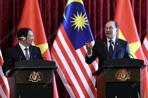 DATUK SERI ANWAR IBRAHIM
